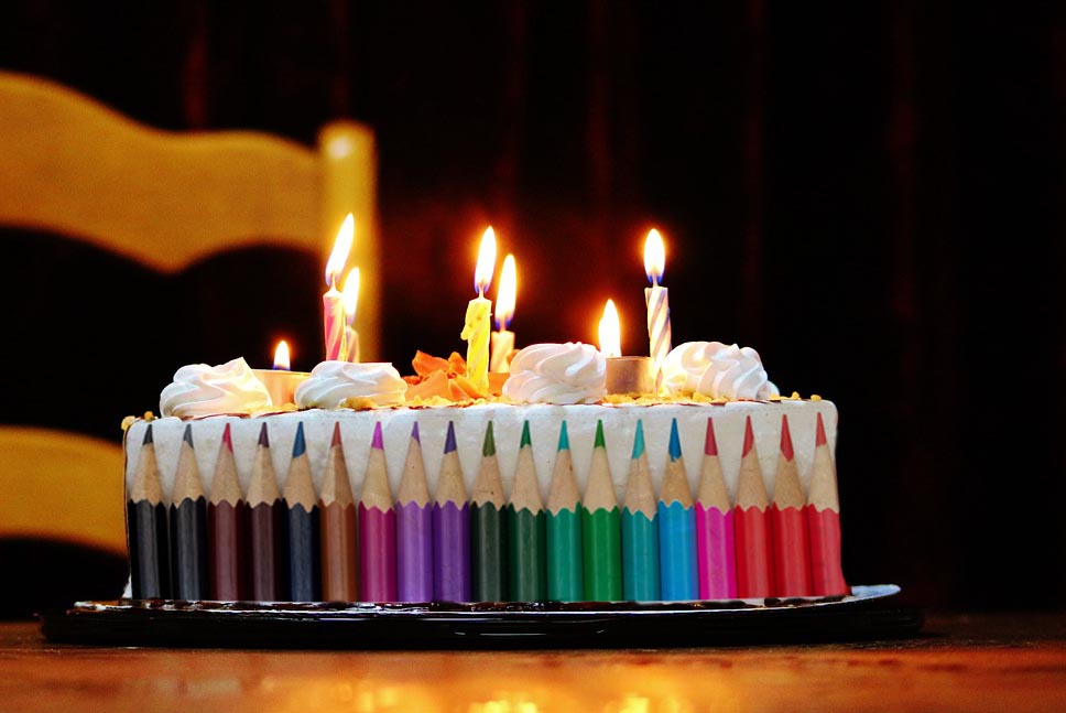 Essbares Tortenband Buntstifte für die Einschulungstorte Zuckerpapier